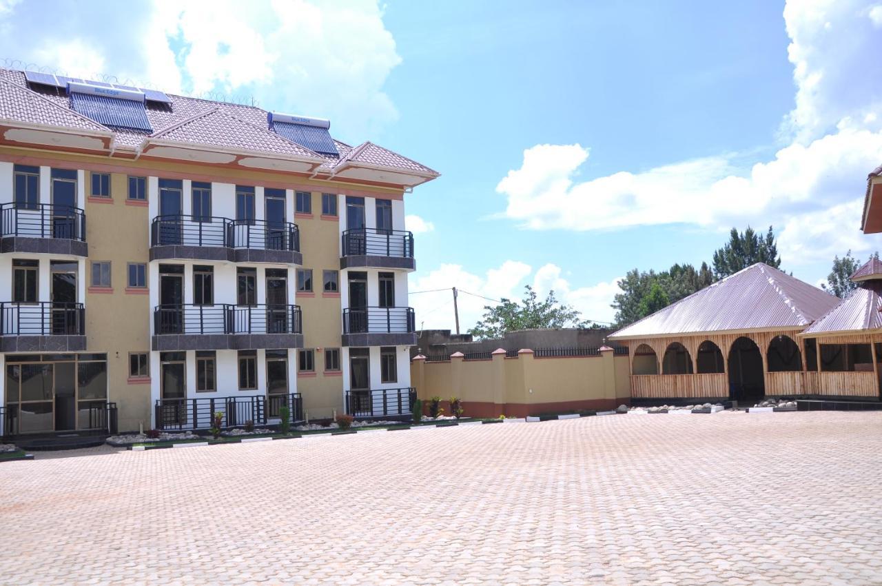 Golden View Hotel Ibanda Exterior foto