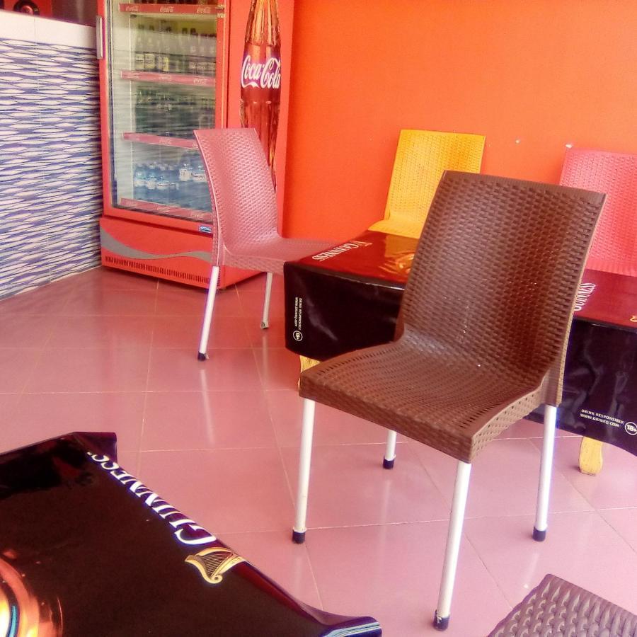 Golden View Hotel Ibanda Exterior foto
