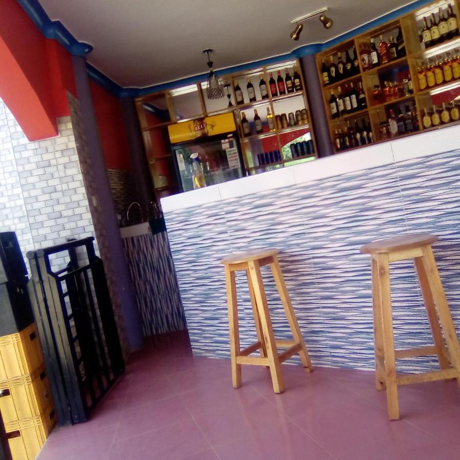 Golden View Hotel Ibanda Exterior foto